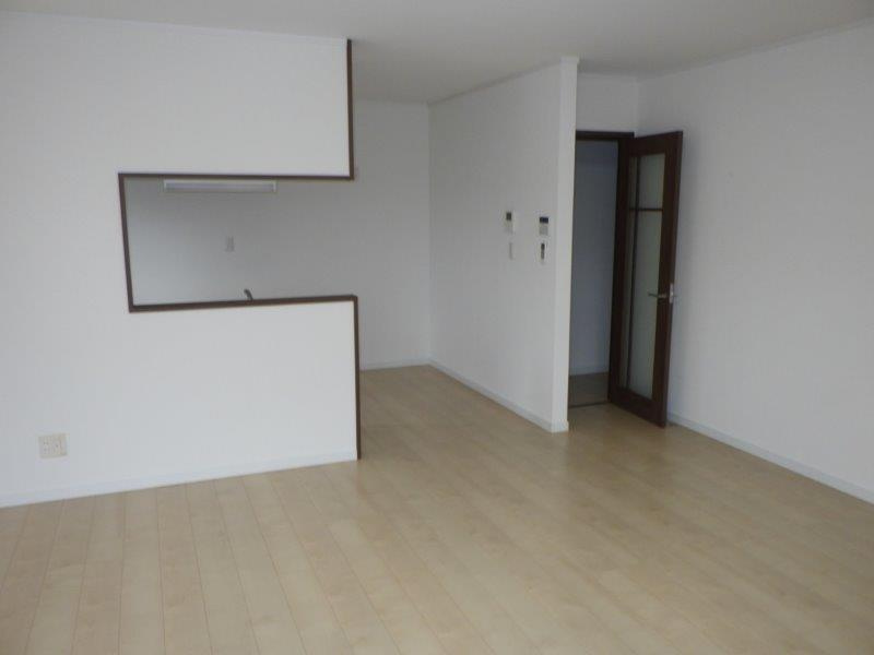 クレールの居間・リビング|ゆとりたっぷり。自分らしいレイアウトが楽しめる自由度の高いリビング。