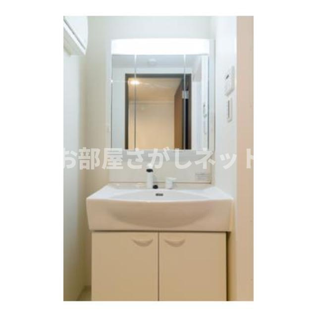 ソナーレ横浜【おとり物件なし】#学生・社会人にオススメ！初期費用分割払いOK！の洗面所|※写真は同タイプ住戸です。