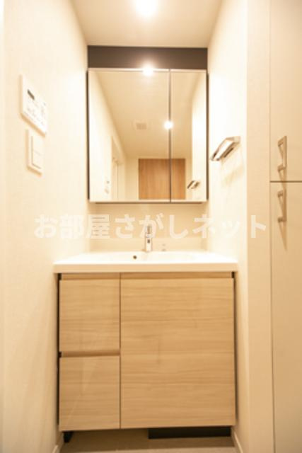 パークアクシス横浜阪東橋【おとり物件なし】#学生・社会人にオススメ！初期費用分割払いOK！の洗面所|※写真は同タイプ住戸です。