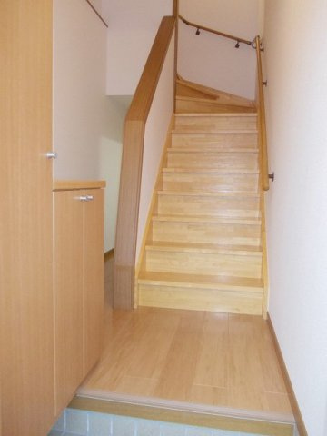 オネスティの玄関