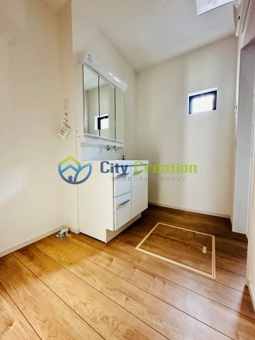 秦野市本町2丁目新築戸建て　1号棟の独立洗面台