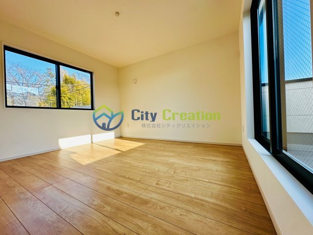 秦野市本町2丁目新築戸建て　1号棟の洋室