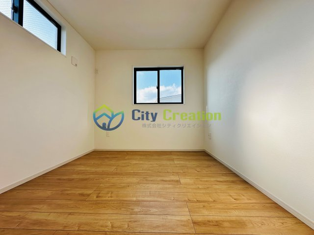 秦野市本町2丁目新築戸建て　1号棟の洋室