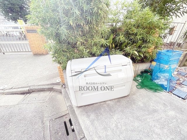 FERIO北綾瀬のその他共用部分|敷地内ゴミ置き場です。