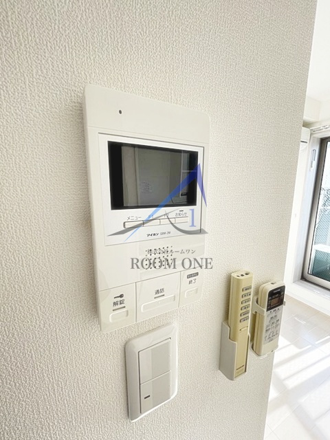 FERIO北綾瀬のセキュリティ|モニター付きインターホンです。