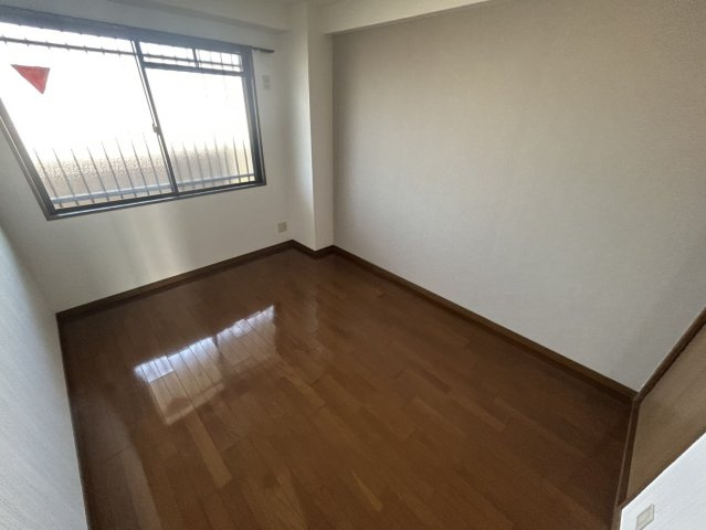 有瀬グランドハイツの洋室