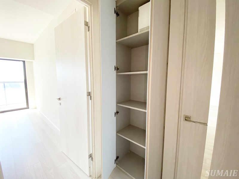 ザ・タワー十条の収納|廊下の収納です☆