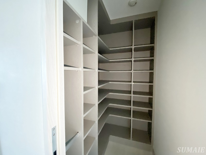 ザ・タワー十条の収納|シューズインクローゼットです☆