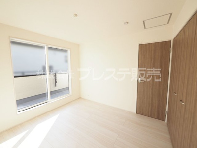 【洋室】 | 奈良市杏町の新築一戸建 全７区画 | 現地写真（Ｔ－７号地２階洋室）