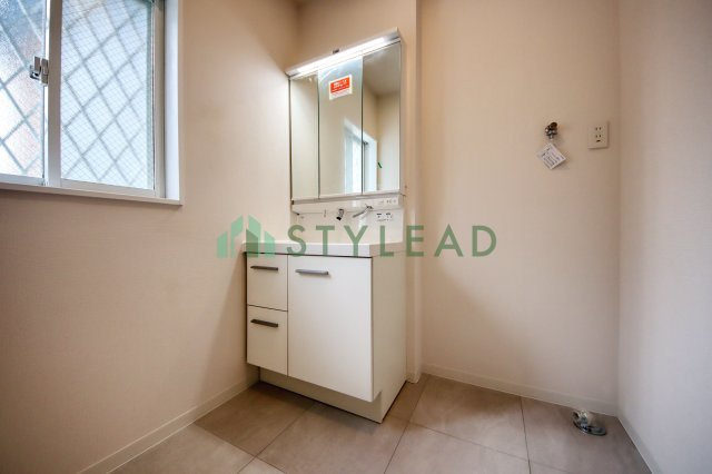 【独立洗面台】