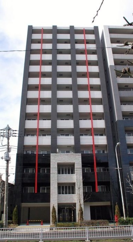 ステージグランデ大森町の外観|外観おしゃれなタイル張り　2008年9月築　RC鉄筋コンクリート造地上13階建て1K～1LDK総戸数56戸の分譲賃貸マンション　東京都大田区大森中1丁目　京浜急行本線大森町駅梅屋敷駅平和島駅