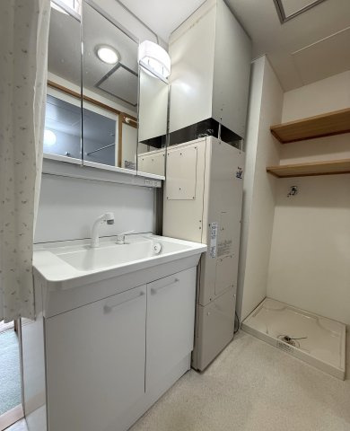 第二駅南ハイツの独立洗面台