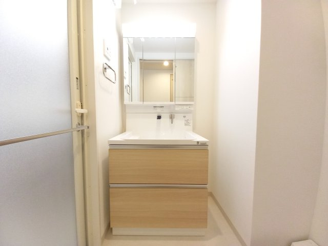 Eastern Wellsの独立洗面台