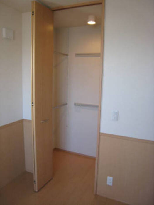 グランシャリオ前屋敷A　　　刈谷市近郊の賃貸はクラスホーム刈谷店の収納