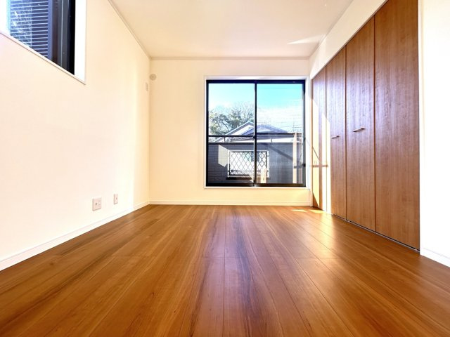 厚木市恩名 リフォーム中古戸建ての洋室