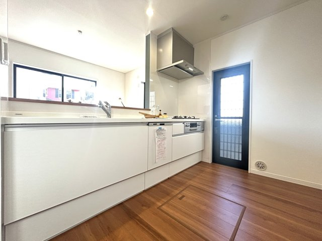 厚木市恩名 リフォーム中古戸建てのキッチン