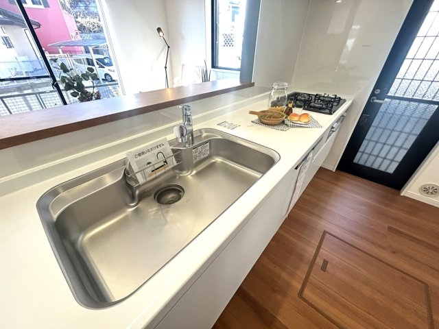 厚木市恩名 リフォーム中古戸建てのキッチン