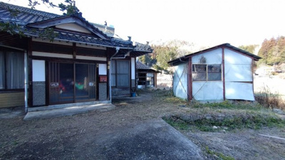 【前面道路含む現地写真】 | 安佐北区白木町井原 | 部屋数が豊富な７ＤＫ古民家、倉庫物置、畑つき