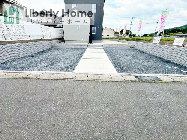 桜川市東桜川第1　新築戸建の駐車場