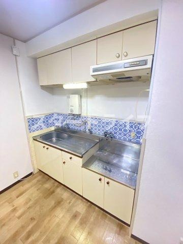 大阪市東淀川区西淡路１丁目の賃貸マンションのキッチン