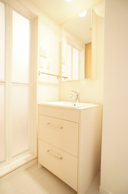 【独立洗面台】 | リブリ・ワタリダ