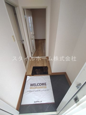 【玄関】 | フレグランス三ツ相Ｃ | イメージ写真です。
