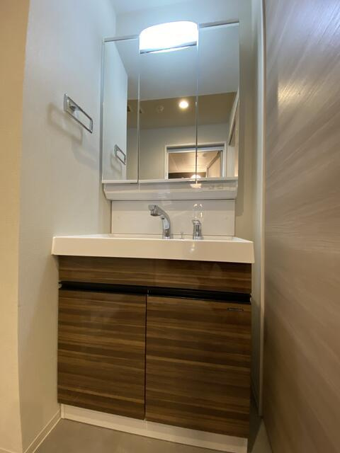 Ｇａｔｅ１２７の独立洗面台|洗面台です