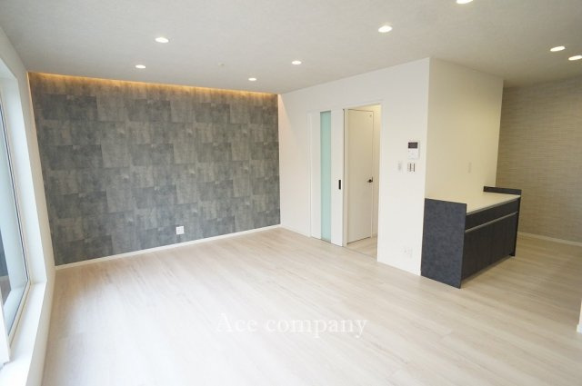 【居間・リビング】 | 八尾市本町2丁目 | 【LDK：15.33帖】