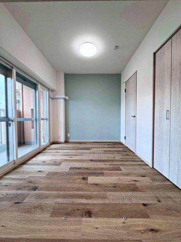 今福西コーポの洋室