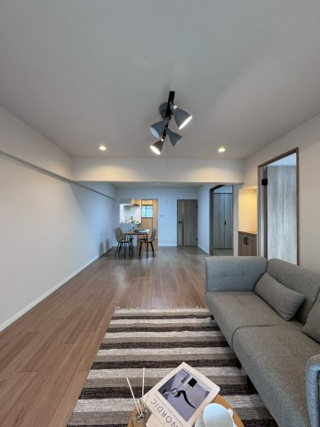 クローバーハイツ森小路二号棟