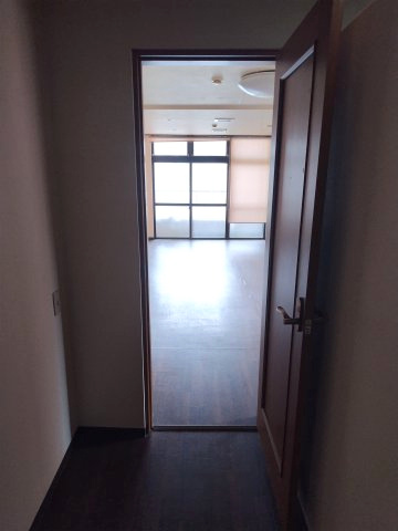 ６６５８１　岐阜市住吉町店舗の内装