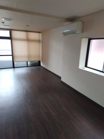 ６６５８１　岐阜市住吉町店舗の内装