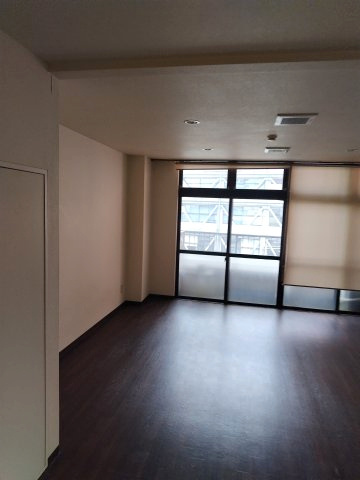 ６６５８１　岐阜市住吉町店舗の内装
