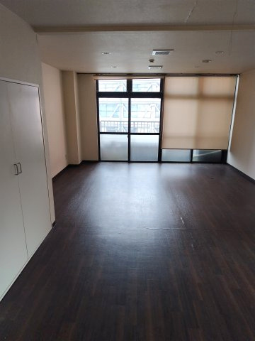 ６６５８１　岐阜市住吉町店舗の内装