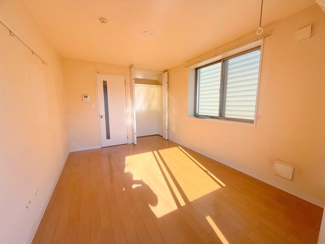ＳＩＺＵ　ＰＡＬＡＣＥ　Ⅱの寝室|★明るく綺麗なお部屋です★