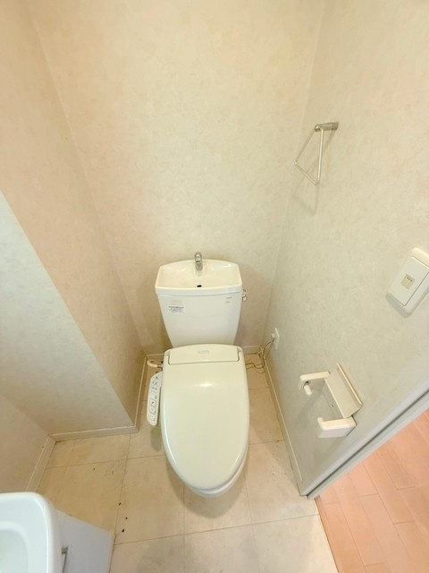 ＳＩＺＵ　ＰＡＬＡＣＥ　Ⅱのトイレ|★温水洗浄便座付きトイレ★