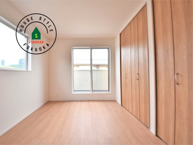 春日市下白水南5丁目第3-2棟（2号棟）　の内観：施工例|主寝室には収納力に優れたクローゼットがありますので、お部屋もすっきり片付きます。