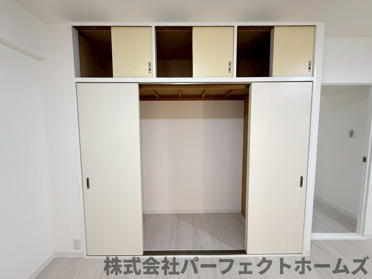 ライオンズマンション枚方の収納|こまごまとしたものを収納できそうですね