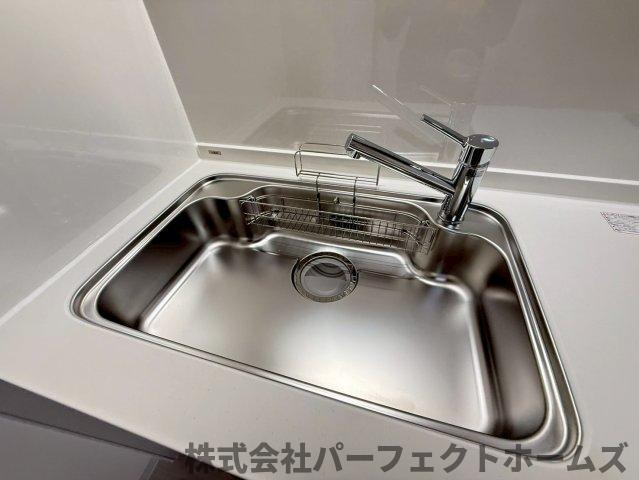 ライオンズマンション枚方のキッチン|コンパクトなキッチンで掃除もラクラク