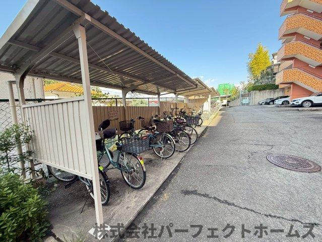ライオンズマンション枚方の駐輪場