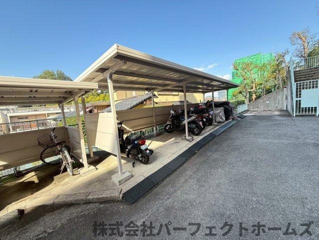 ライオンズマンション枚方の設備|バイク置場
