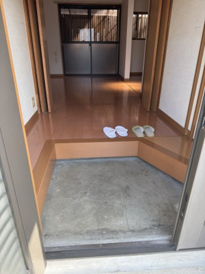 【玄関】 | 国分１丁目貸家