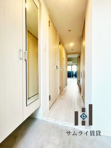 エスリード上前津テルツェの玄関