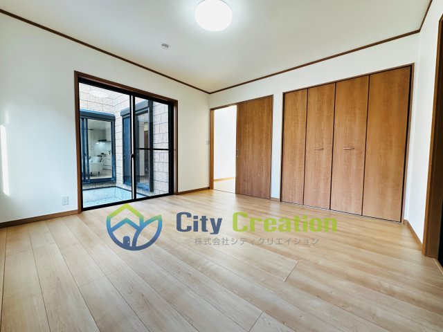 中郡大磯町西小磯　広々リフォーム戸建　の洋室