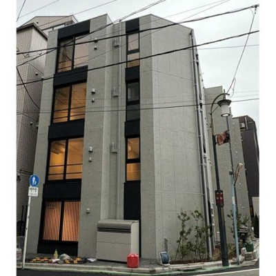 【外観】 | LEGALAND荻窪ANNEX | 鉄筋コンクリート造のがっちりとした建物。