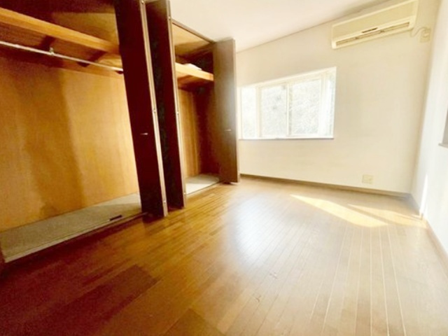 【洋室】 | 山科区上花山桜谷　中古戸建