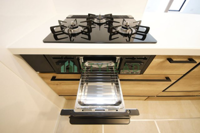 【キッチン】 | コスモシティ武蔵小杉 | 魚焼きグリル付きガスコンロ