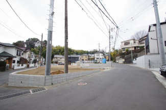 【前面道路含む現地写真】 | 【仲介手数料無料！！】川崎市麻生区細山4丁目　新築戸建て（全5棟）1号棟　4580万円 | 令和８年２月１６日撮影　建築中