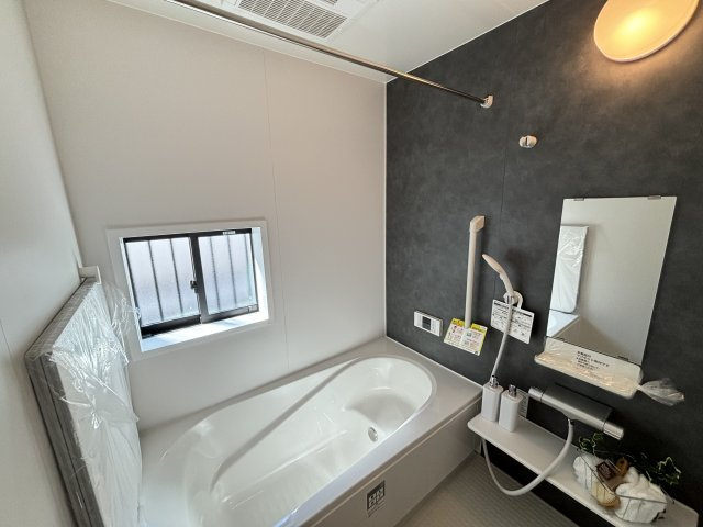 港区茶屋新田3期｜名古屋市の戸建ならホームアップの浴室|【売主施工例】浴室乾燥機付きで雨の日のお洗濯もラクラク♪