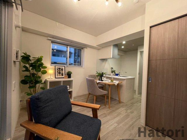 アバンティ大阪ドームシティの居間・リビング